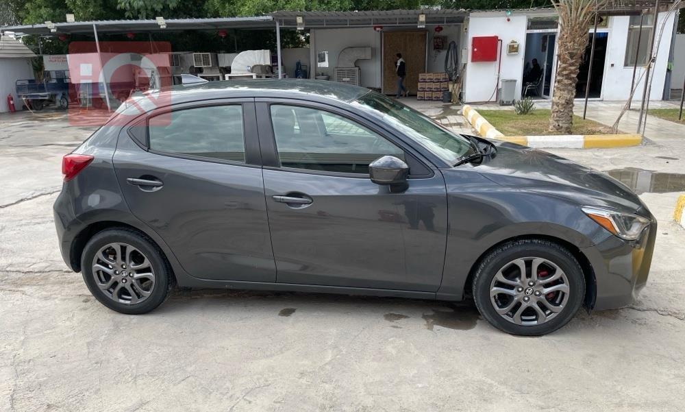 تۆیۆتا یارس